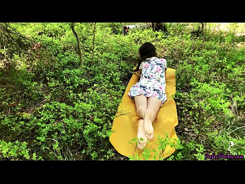 ❤️ Un străin de pe Tinder îmi masturbează păsărica și o fute cu pasiune în pădure ☑ at porn ro.pornpicslove.ru ❤